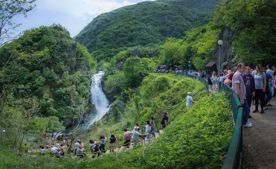 Resort Ujevara E Drinit 페야 외부 사진