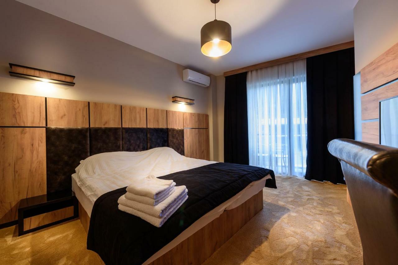 Resort Ujevara E Drinit 페야 외부 사진