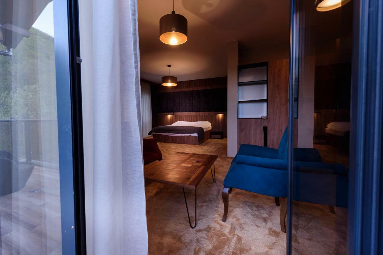Resort Ujevara E Drinit 페야 외부 사진